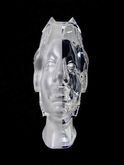 Queen Lizzy Pendant