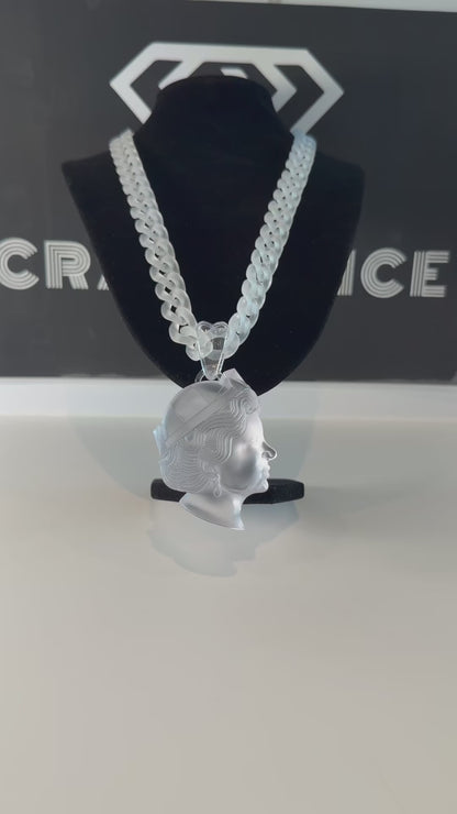Queen Lizzy Pendant
